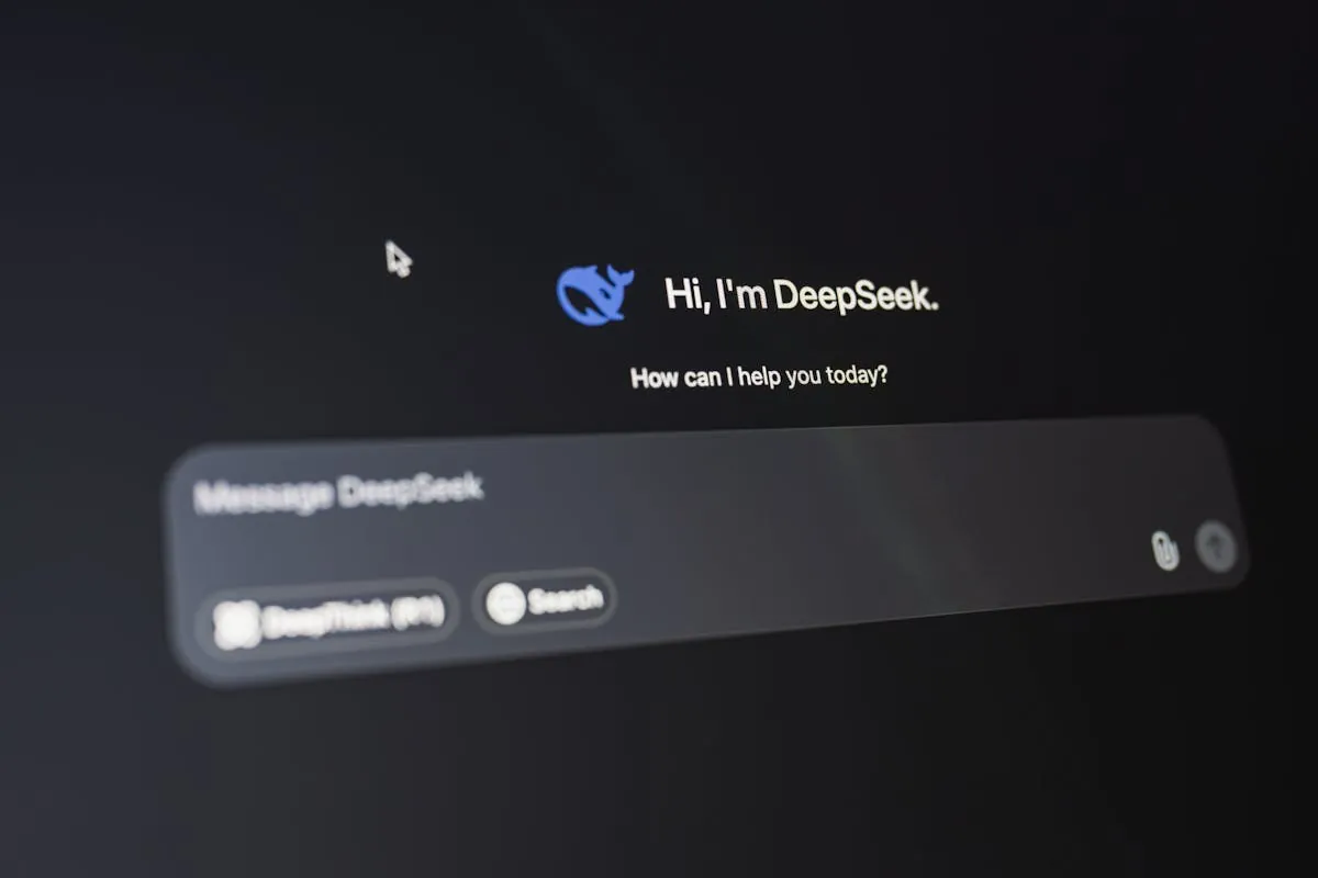 Interfaccia AI su schermo: azioni per la visibilità