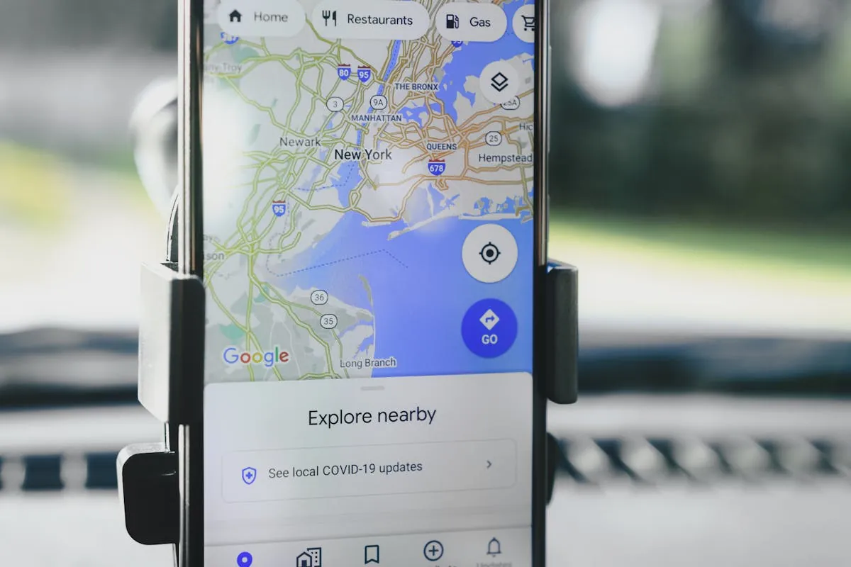 Google Maps su smartphone per attività locali
